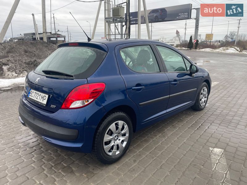Хэтчбек Peugeot 207 2010 в Львове