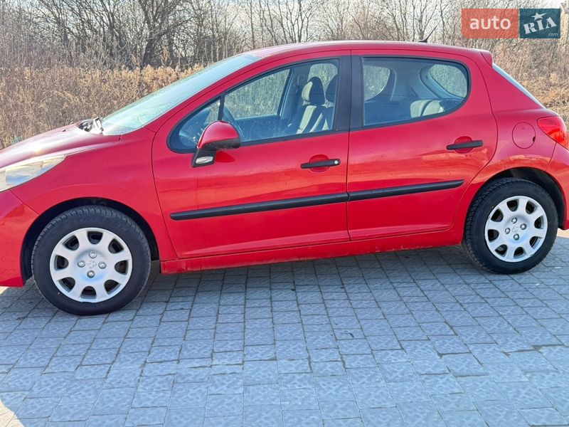 Хэтчбек Peugeot 207 2007 в Львове