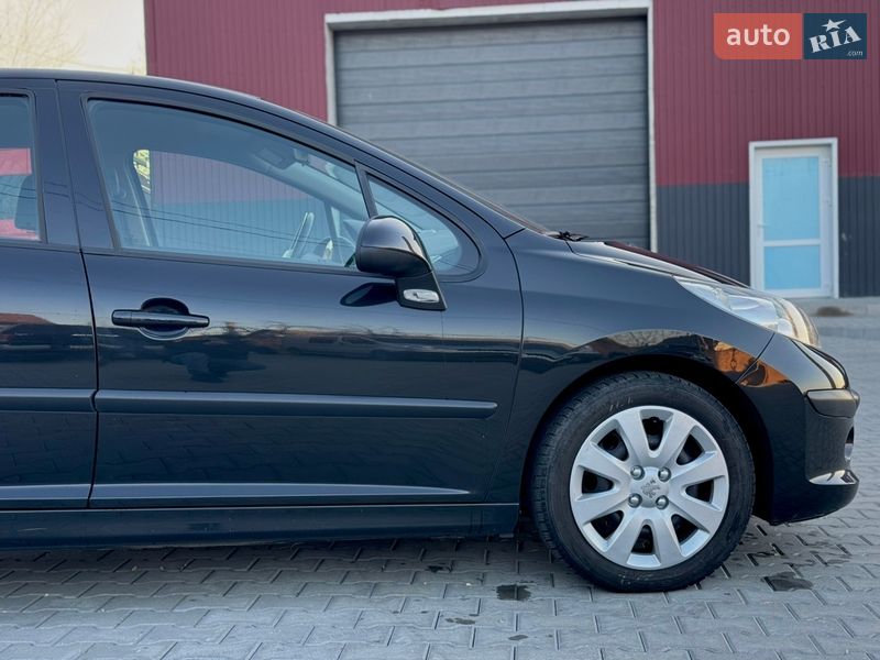 Хетчбек Peugeot 207 2006 в Рівному