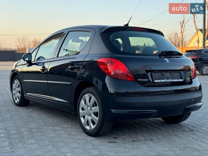 Хетчбек Peugeot 207 2006 в Рівному