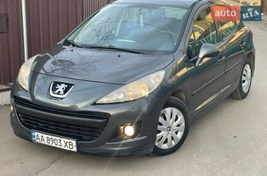 Хэтчбек Peugeot 207 2010 в Киеве