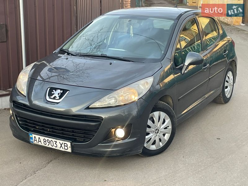 Peugeot 207 2010