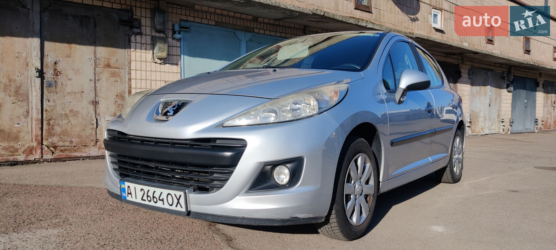 2010 Peugeot 207 - мініатюра 2