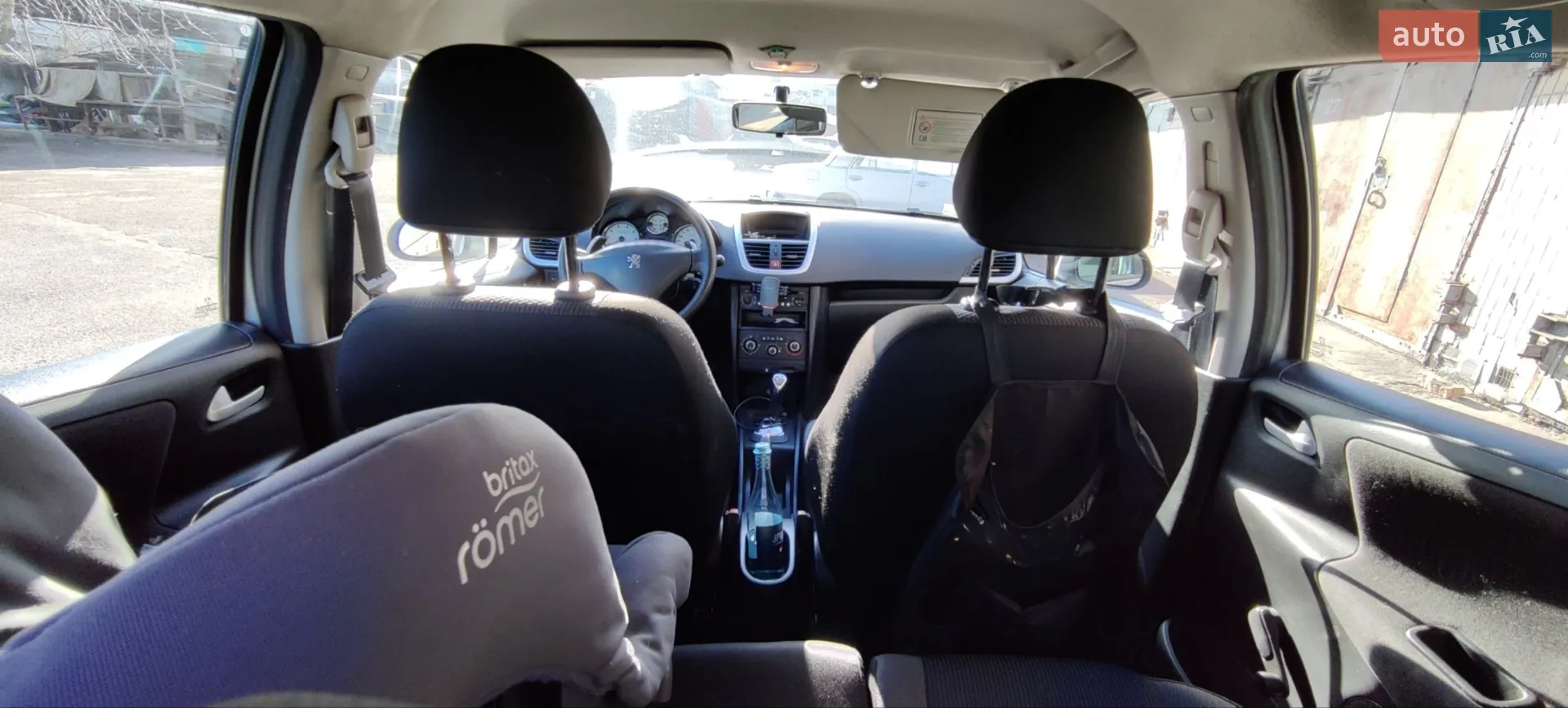 2010 Peugeot 207 - мініатюра 3
