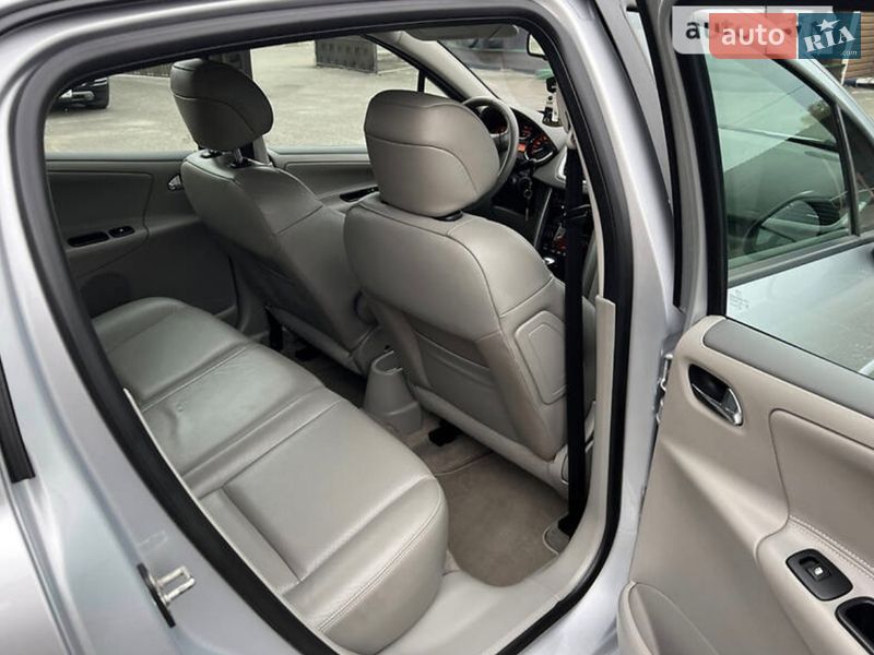 Хэтчбек Peugeot 207 2007 в Львове