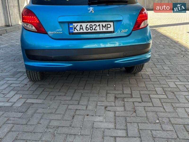 Хэтчбек Peugeot 207 2011 в Запорожье