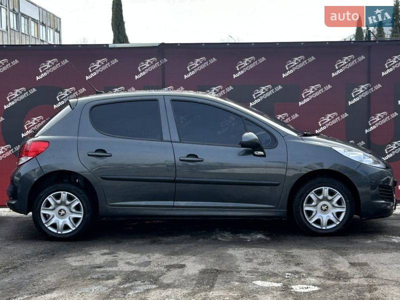 Хетчбек Peugeot 207 2010 в Сумах