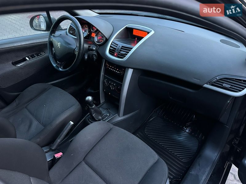 Универсал Peugeot 207 2009 в Ровно