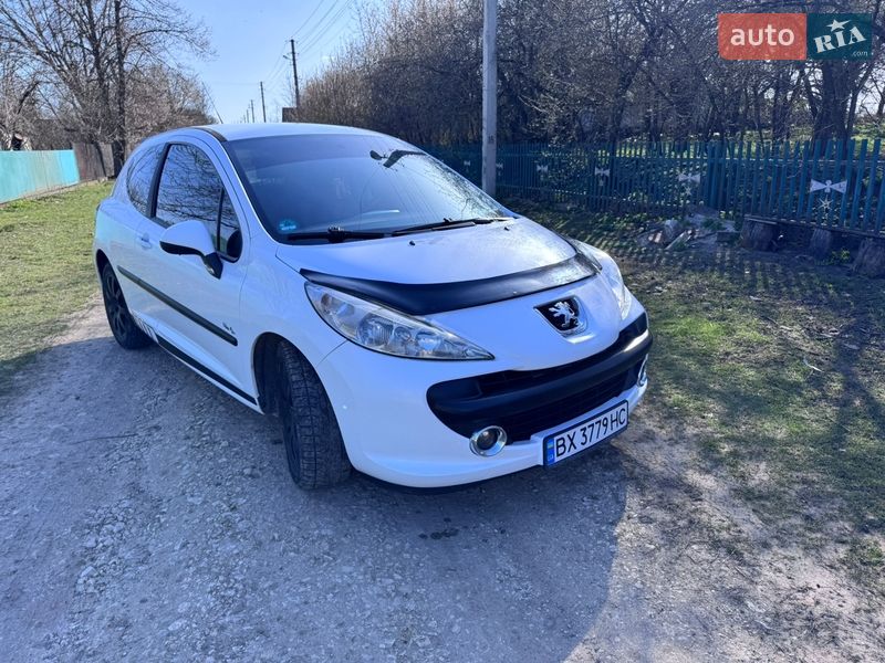 Хэтчбек Peugeot 207 2008 в Хмельницком фото Хэтчбек Peugeot 207 2008 в Хмельницком