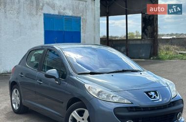 Хэтчбек Peugeot 207 2008 в Стрые