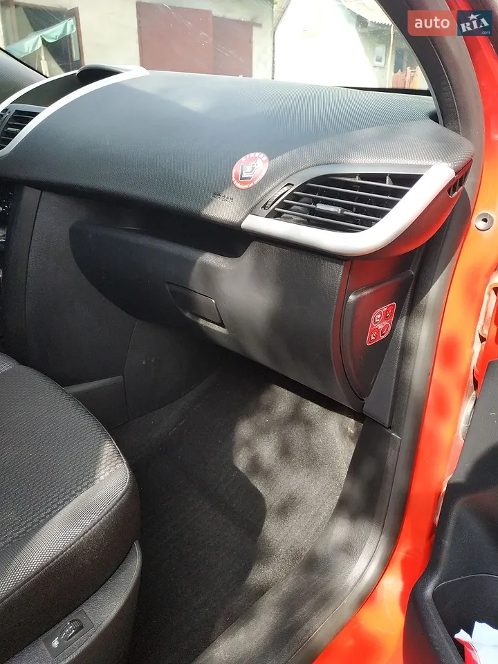 2010 Peugeot 207 - мініатюра 39