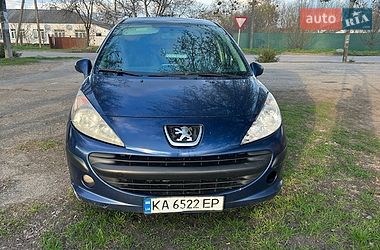 Хэтчбек Peugeot 207 2008 в Киеве