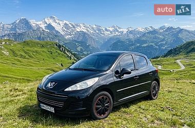 Хэтчбек Peugeot 207 2009 в Андрушевке