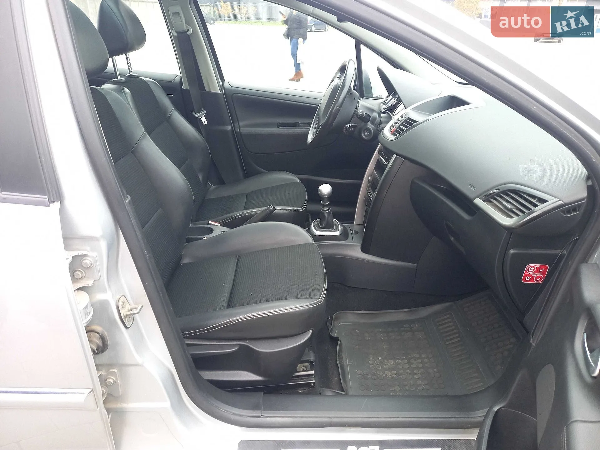 2011 Peugeot 207 - мініатюра 15
