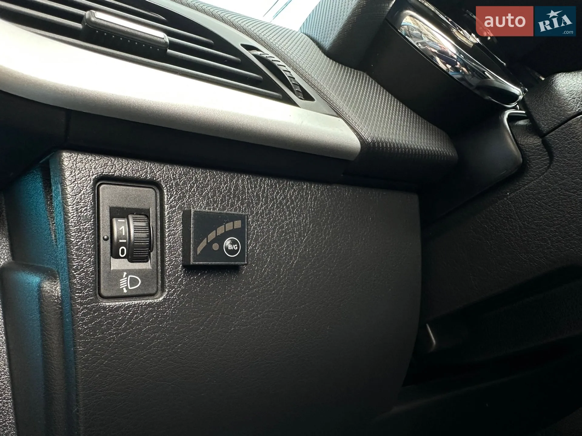 2011 Peugeot 207 - мініатюра 31