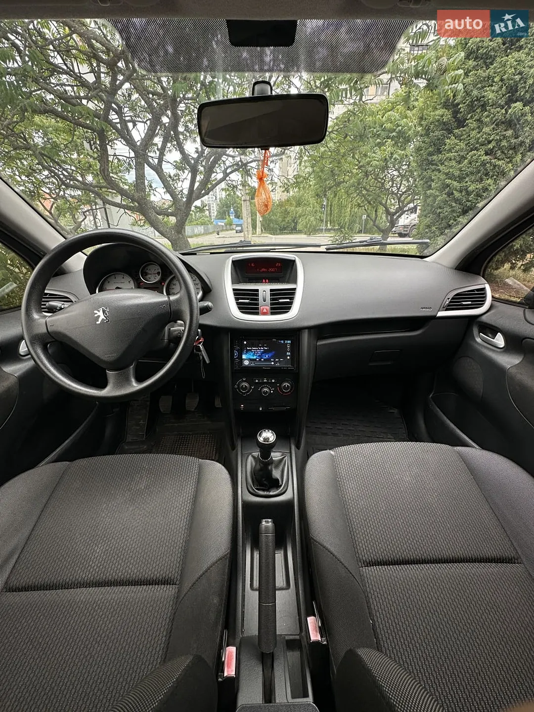 2010 Peugeot 207 - мініатюра 12