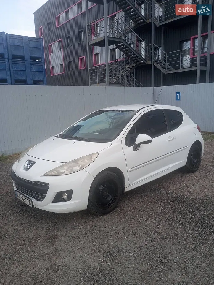 2010 Peugeot 207 - мініатюра 17