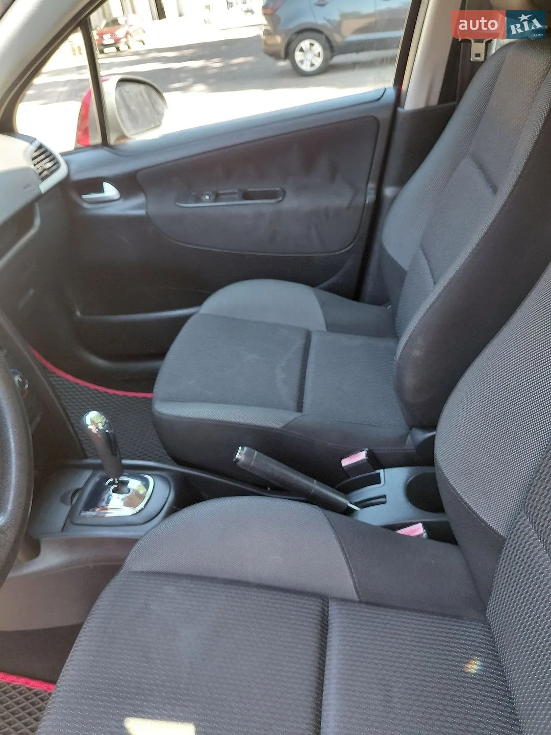 2010 Peugeot 207 - мініатюра 5