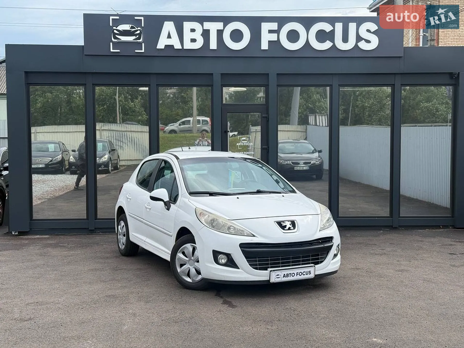 2012 Peugeot 207 - фото 1