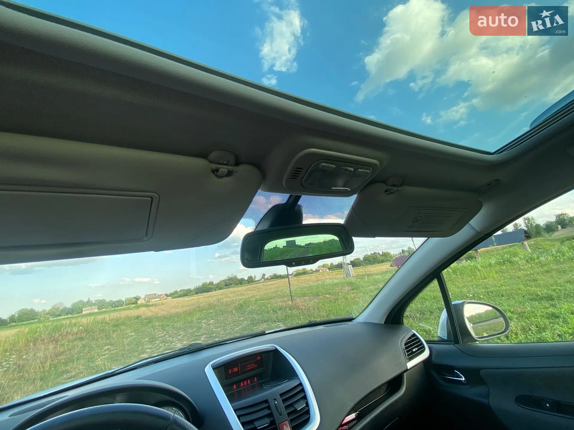 2010 Peugeot 207 - мініатюра 12