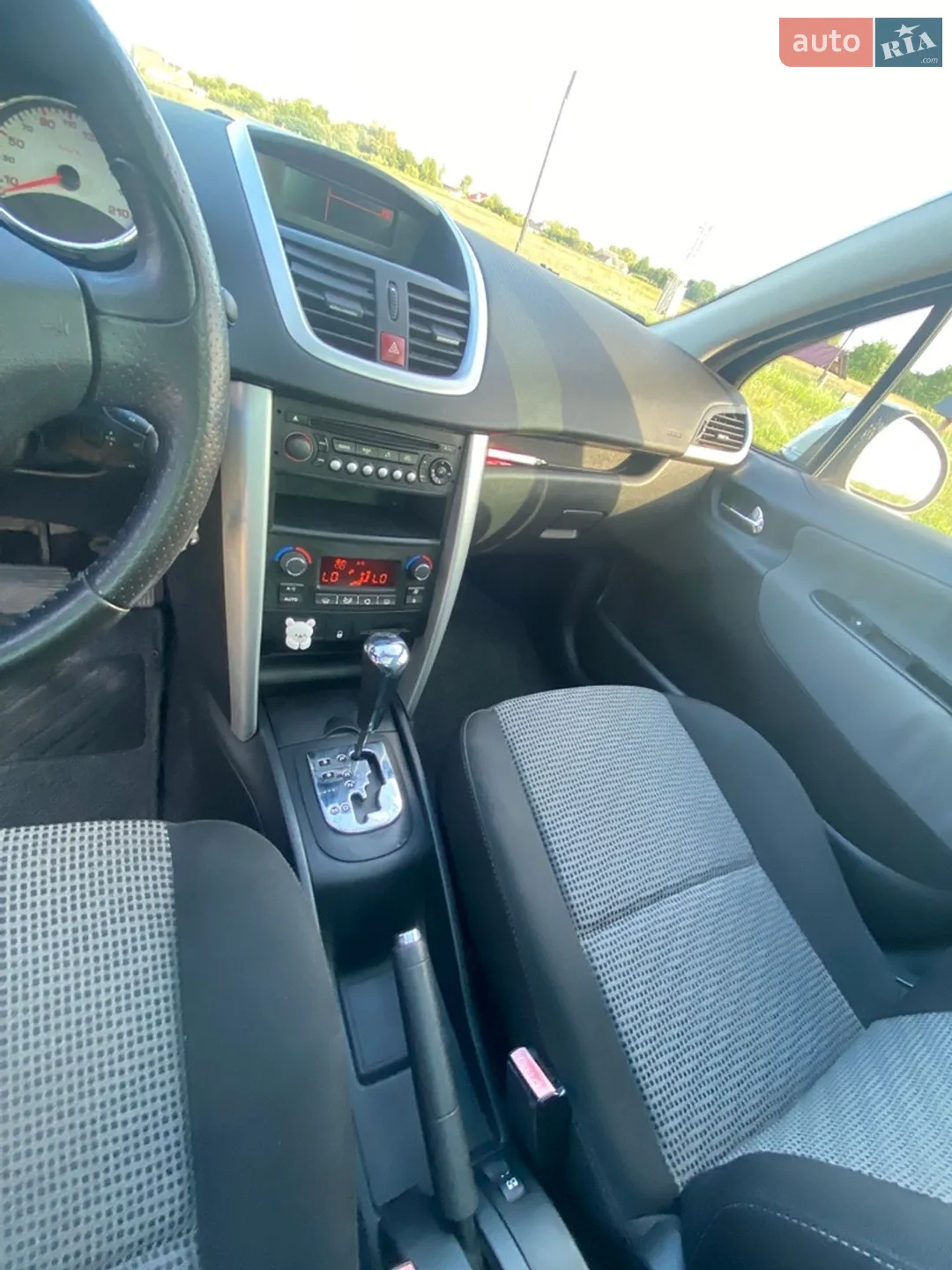 2010 Peugeot 207 - мініатюра 15