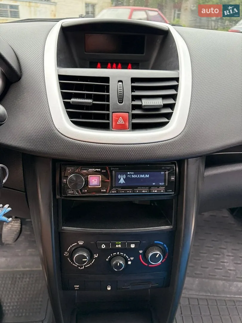 2010 Peugeot 207 - мініатюра 6