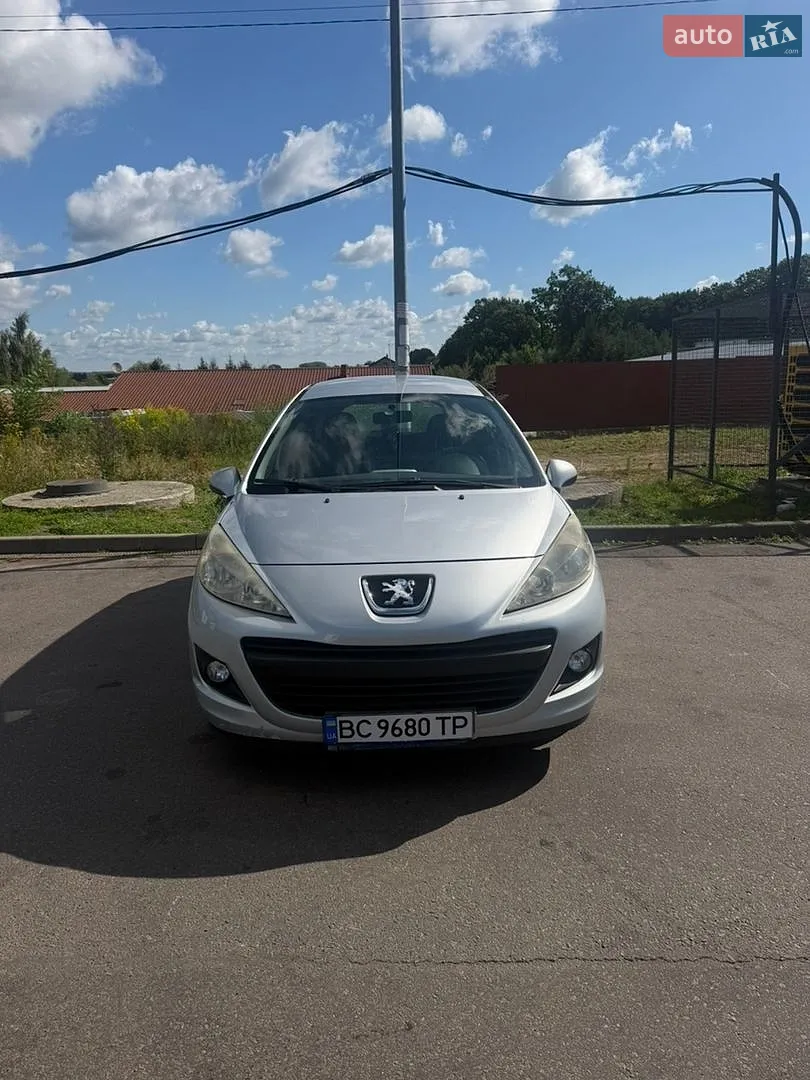 2010 Peugeot 207 - мініатюра 2