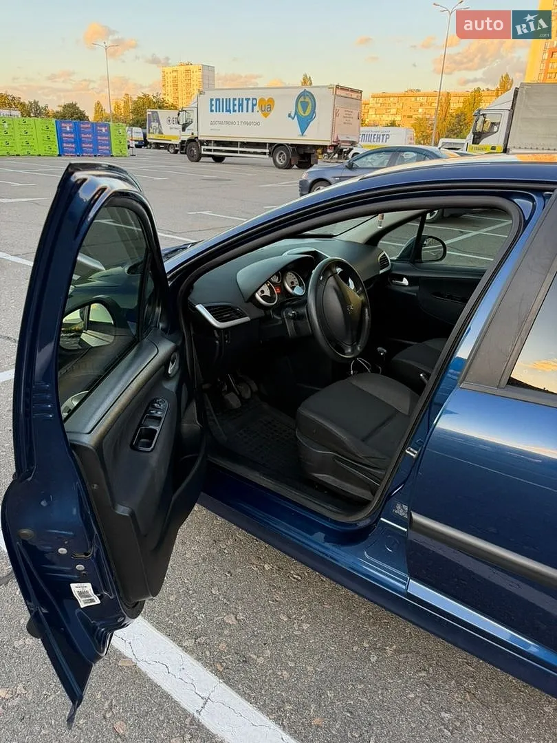 2010 Peugeot 207 - мініатюра 9