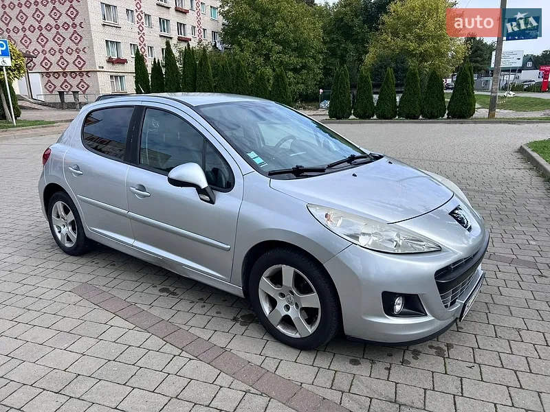 Peugeot 207 2012