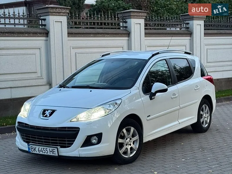 Peugeot 207 2011