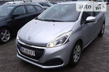 Хэтчбек Peugeot 208 2016 в Житомире