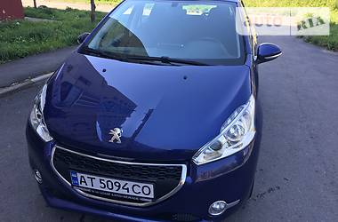 Хэтчбек Peugeot 208 2013 в Калуше