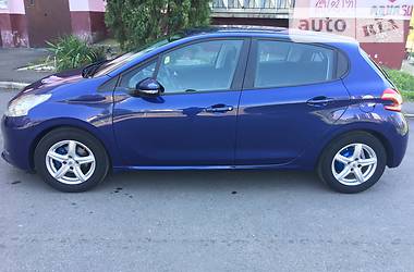 Хэтчбек Peugeot 208 2013 в Калуше