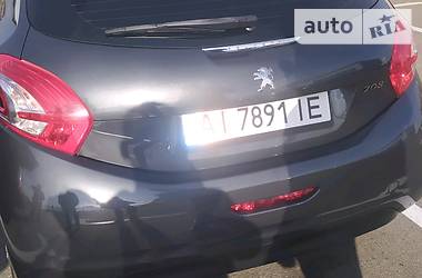 Хэтчбек Peugeot 208 2013 в Киеве