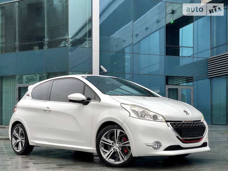 Хэтчбек Peugeot 208 2014 в Харькове