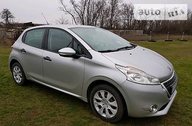 Хэтчбек Peugeot 208 2013 в Полтаве