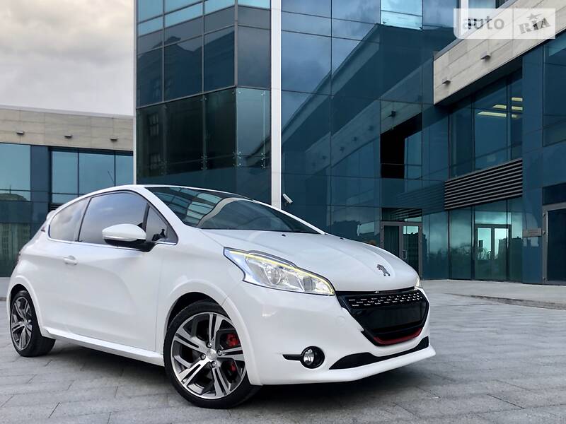 Хетчбек Peugeot 208 2014 в Харкові