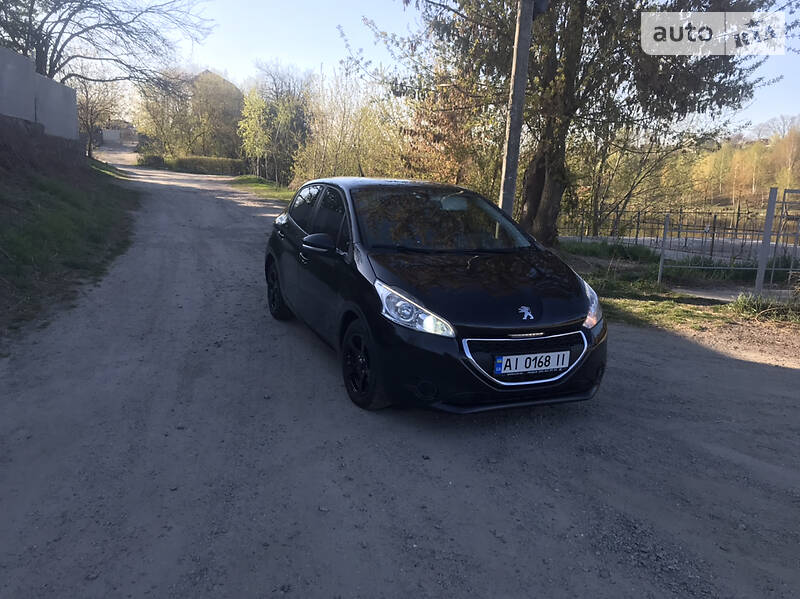 Хетчбек Peugeot 208 2013 в Білій Церкві