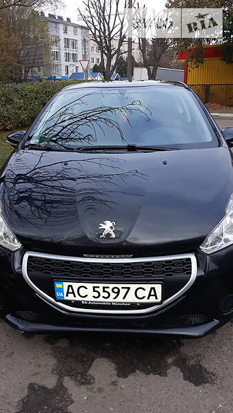 Универсал Peugeot 208 2012 в Луцке