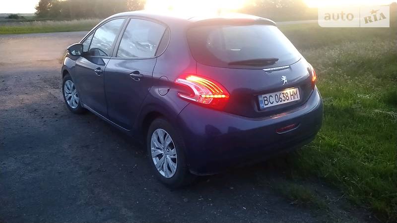 Хетчбек Peugeot 208 2013 в Львові фото 13 Хетчбек Peugeot 208 2013 в Львові