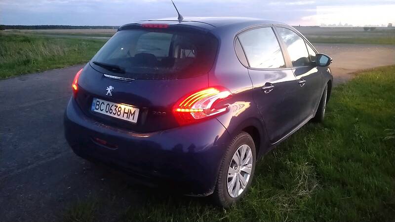 Хетчбек Peugeot 208 2013 в Львові фото 14 Хетчбек Peugeot 208 2013 в Львові