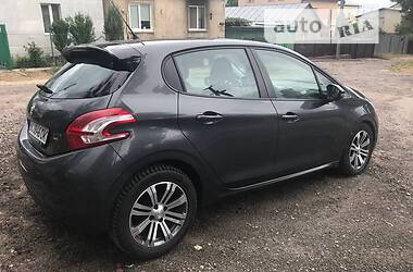 Хэтчбек Peugeot 208 2012 в Львове