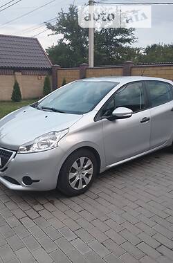 Хэтчбек Peugeot 208 2013 в Днепре