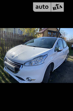 Хетчбек Peugeot 208 2013 в Бродах