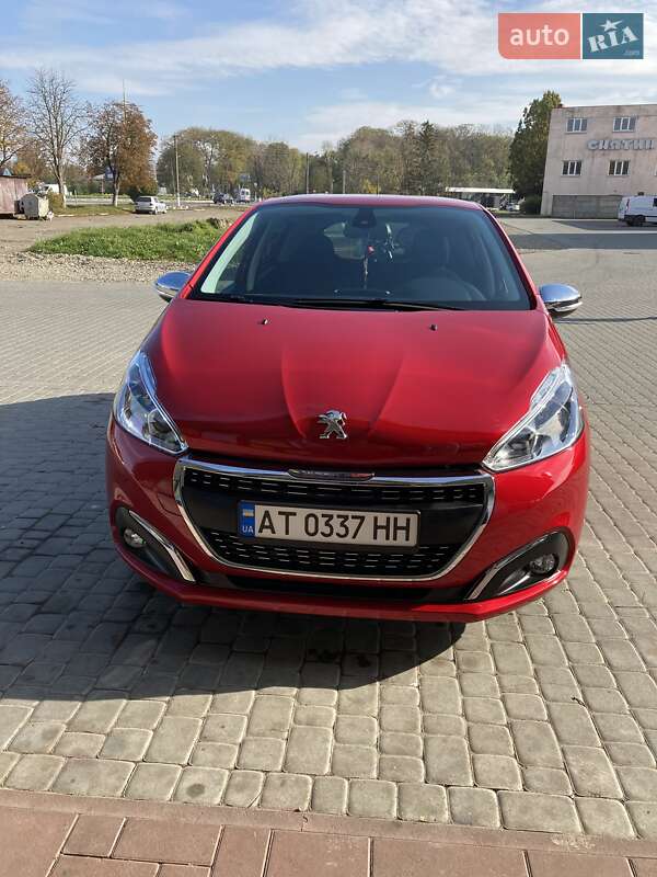 Хетчбек Peugeot 208 2019 в Снятині