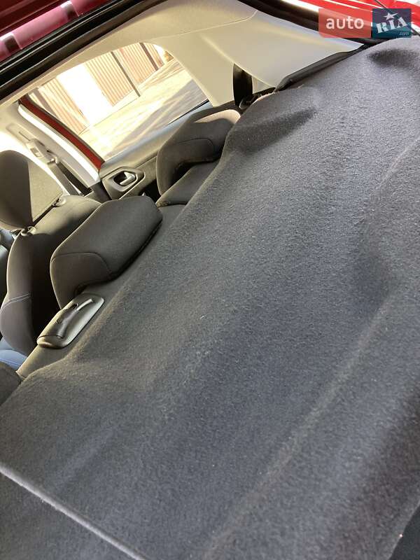 Хетчбек Peugeot 208 2019 в Снятині