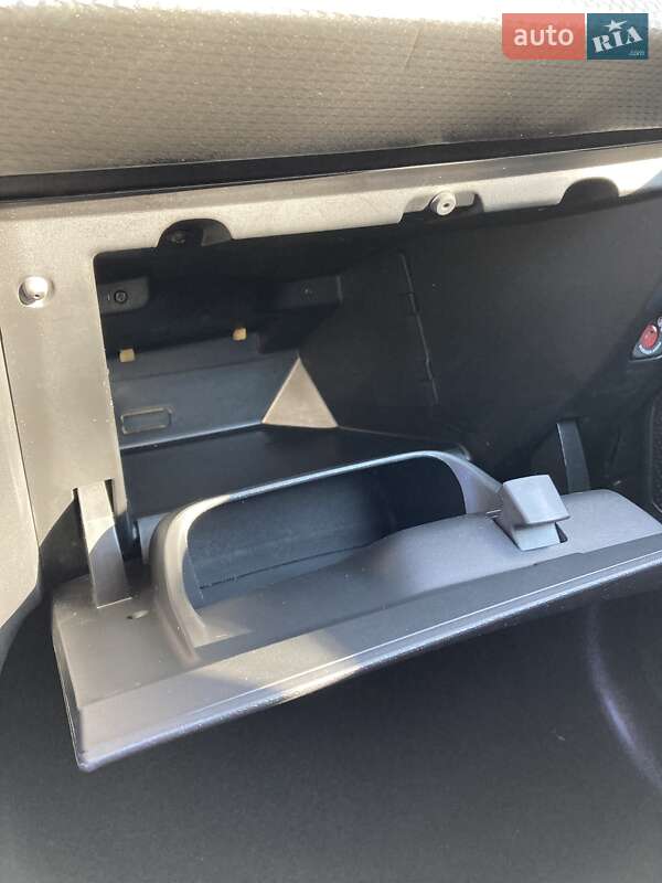 Хетчбек Peugeot 208 2019 в Снятині