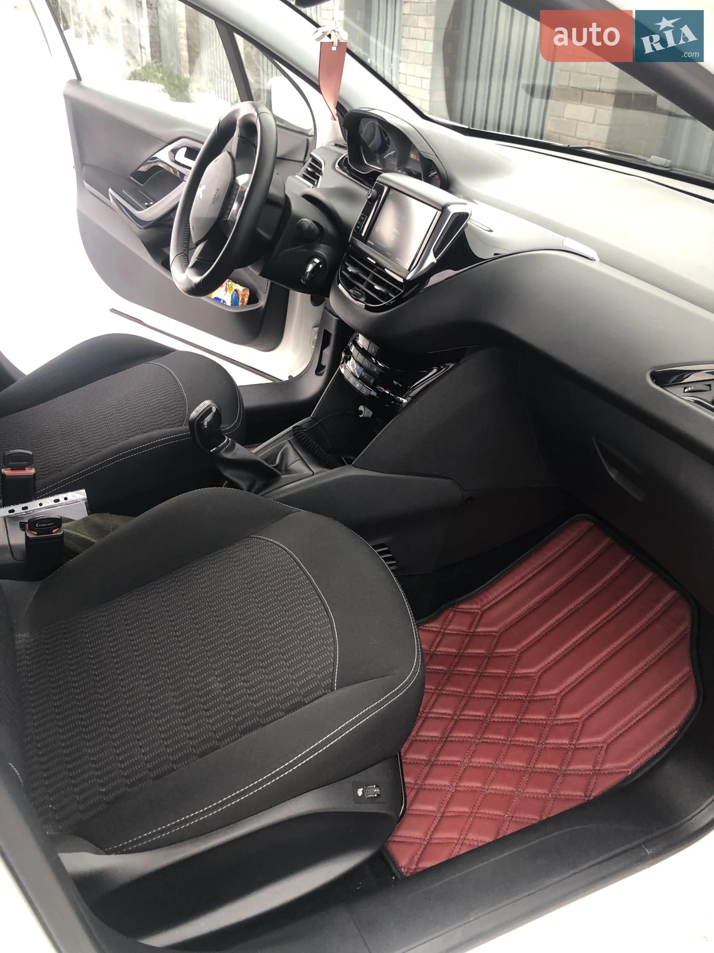 2019 Peugeot 208 - мініатюра 10