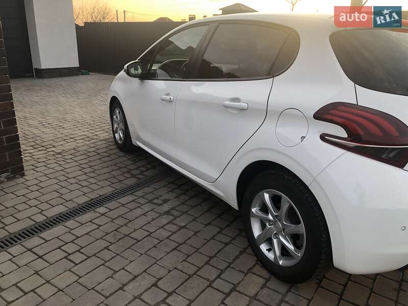 Хетчбек Peugeot 208 2019 в Полтаві