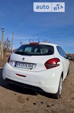 Хэтчбек Peugeot 208 2018 в Днепре